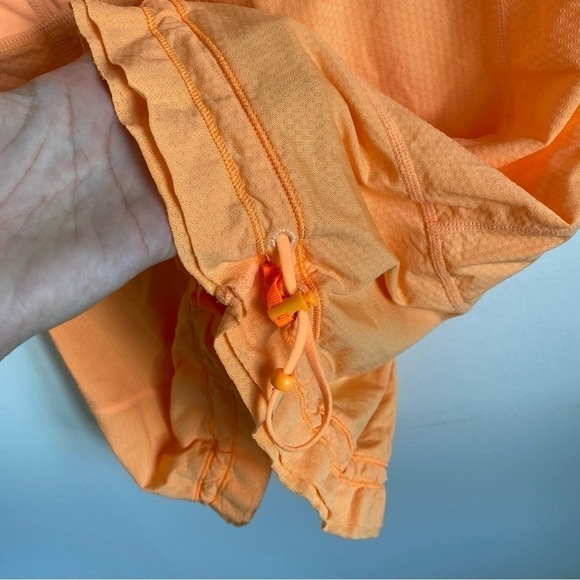 Lululemon Y2K Ta ta Topper Workout Tank in Pizzaz Bright Orange • US 6 - Picture 5 of 9